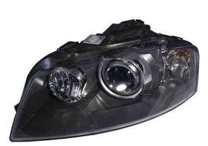 Audi Headlight Assembly - Driver Side (Xenon) 8P0941029AD